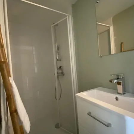 Apartment Beautiful 18 M Studio - Downtown Caen
